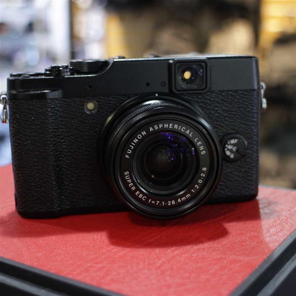 Used Fujifilm X10 Digital Compact Camera