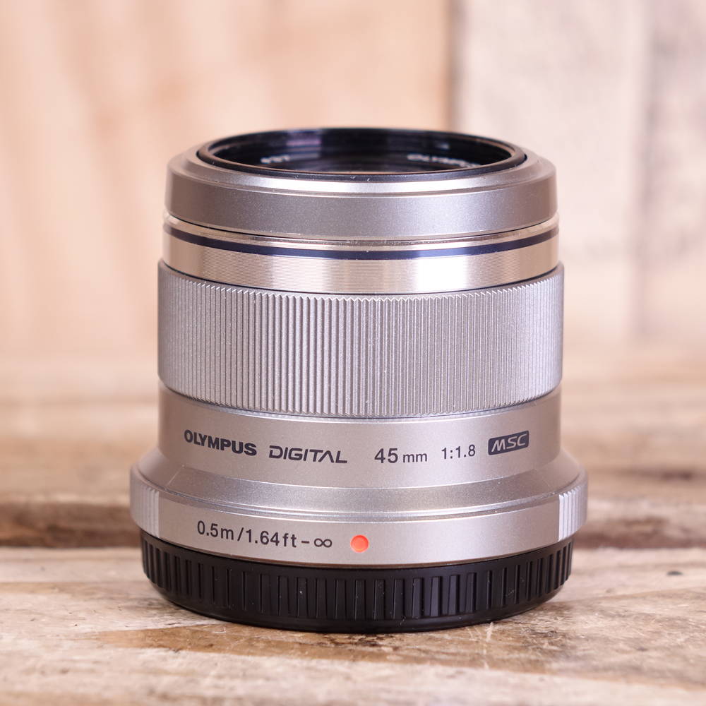 Used Olympus M Zuiko 45mm F1.8 Silver Micro Four Thirds Lens