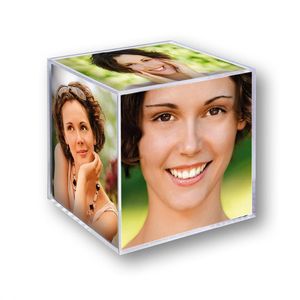 Acrylic Photo Cube for 6 Photographs | Small | 7 x 7 x 7 cm
