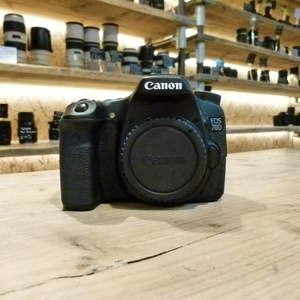 Used Canon EOS 70D Digital SLR Camera