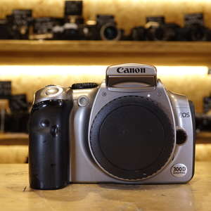 Used Canon EOS 300D DSLR Silver Camera Body