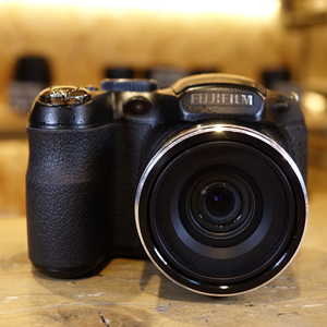 Used Fujifilm FinePix S2500HD Digital Compact Camera