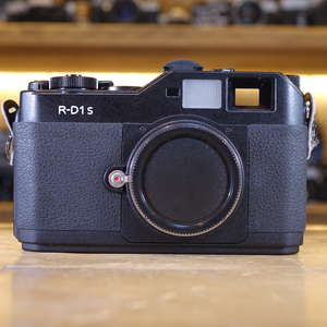 Used Epson R-D1s Black Digital Rangefinder Camera