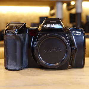 Used Minolta Dynax 7000i 35mm SLR Camera Body