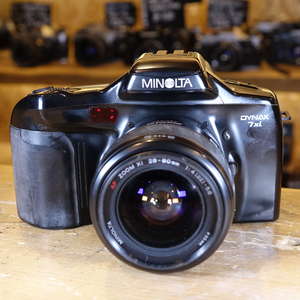 Used Minolta Dynax 7XI 35mm SLR Camera  with AF 28-80mm Xi Lens
