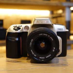 Used Nikon F60 35mm AF SLR Analog Film Camera with Sigma 24-70mm F3.5-5.6 lens