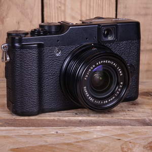 Used Fujifilm X10 Digital Compact Camera