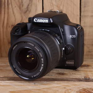 Used Canon EOS 1000D DSLR Camera with 18-55mm II Lens