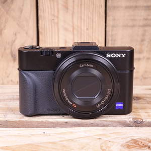 Used Sony CyberShot RX100 Mark II Digital Camera