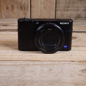 Used Sony CyberShot RX100 Mark III Digital Camera