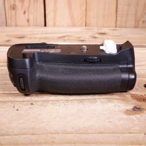 Used Nikon MB-D17 Battery Pack for D500