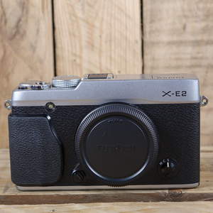 Used Fujifilm X-E2 Silver Camera Body