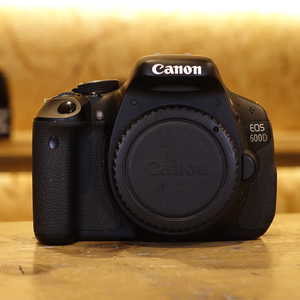 Used Canon EOS 600D Digital SLR Camera Body