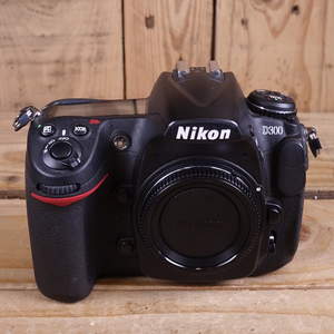 Used Nikon D300 Digital SLR Camera Body