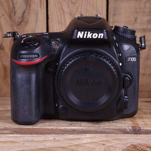Used Nikon D7100 DSLR Camera Body