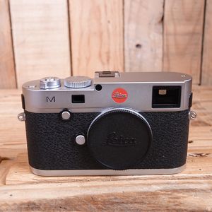 Used Leica M 240 Digital Rangefinder Silver Chrome Camera 10771