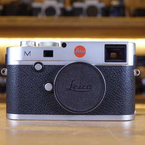 Used Leica M 240 Digital Rangefinder Silver Chrome Camera 10771