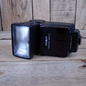 Used Minolta Program 4000af Flashgun for early AF 35mm Film SLR Cameras