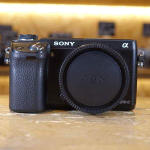 Used Sony NEX-6 Digital Camera Body