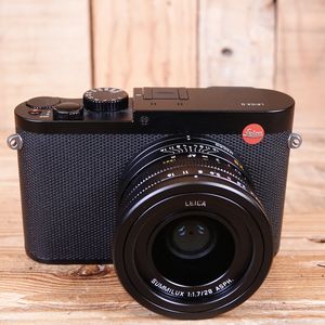 Used Leica Q Black Digital Camera 19000