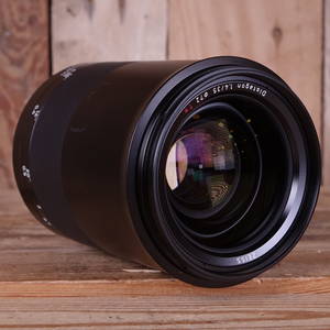Used Zeiss Milvus 35mm f1.4 T* Makro Distagon ZE Canon fit Lens
