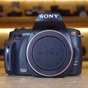 Used Sony A230 Digital SLR Camera Body
