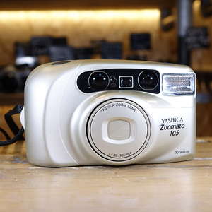 Used Yashica Zoomate 105 35mm Film Compact Camera
