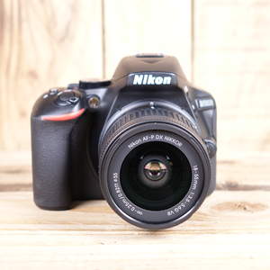 Used Nikon D5600 DSLR Camera with AF-P 18-55mm VR Lens