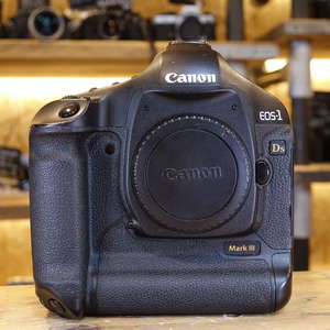 Used Canon EOS 1Ds Mark III Digital SLR Camera