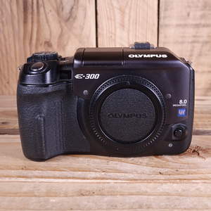 Used Olympus E-300 Evolt Camera body