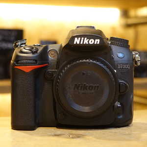 Used Nikon D7000 DSLR Camera Body
