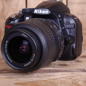 Used Nikon D3100 Digital SLR with AF-S 18-55mm G VR Lens