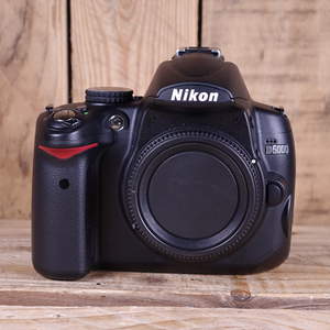 Used Nikon D5000 Digital SLR Camera Body