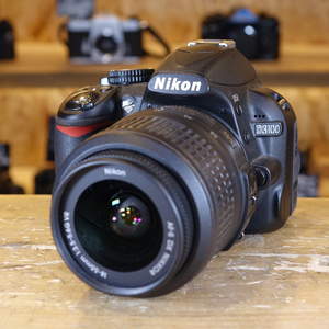 Used Nikon D3100 Digital SLR with AF-S 18-55mm G VR Lens