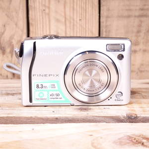 Used Fujifilm FinePix F40 FD Compact Camera