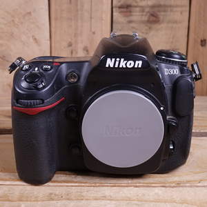 Used Nikon D300 D-SLR Camera Body