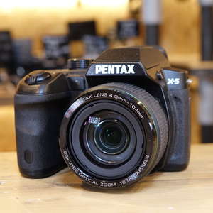 Used Pentax X5 Black Bridge Camera