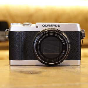 Used Olympus Stylus SH-1 Digital Camera