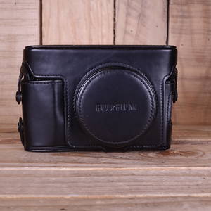 Used Fujifilm X100V Leather case LC-X100V with strap