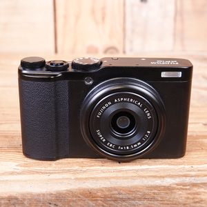 Used Fujifilm FinePix XF10 Compact Camera