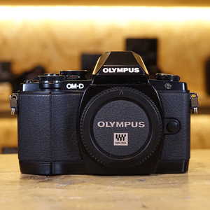 Used Olympus OM-D E-M10 Black Digital Camera Body