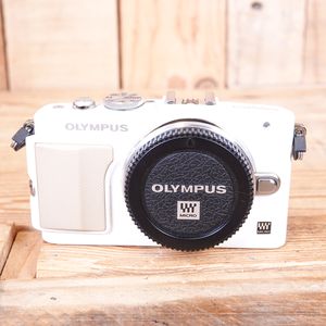 Used Olympus E-PL5 White Digital Camera Body