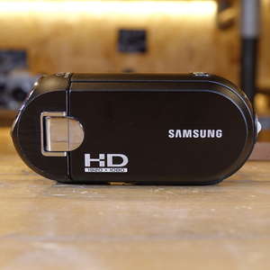 Used Samsung HMX-R10 Video Camera