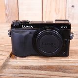 Used Panasonic Lumix DMC-GX7 Black Camera Body