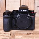 Used Panasonic Lumix S5 II Black Digital Camera Body